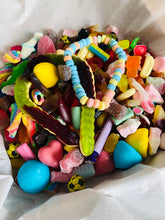 Load image into Gallery viewer, 2KG PICK &amp; MIX
